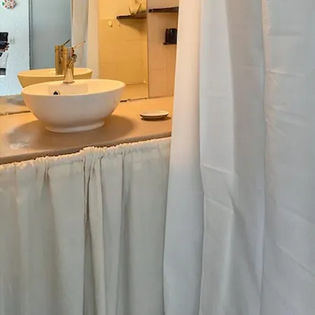 Moderne Au Grau-du-roi De 32 M² Avec Piscine Partagee 아파트